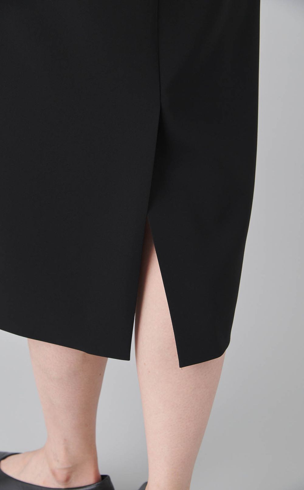 Vネックダブルクロスワンピース