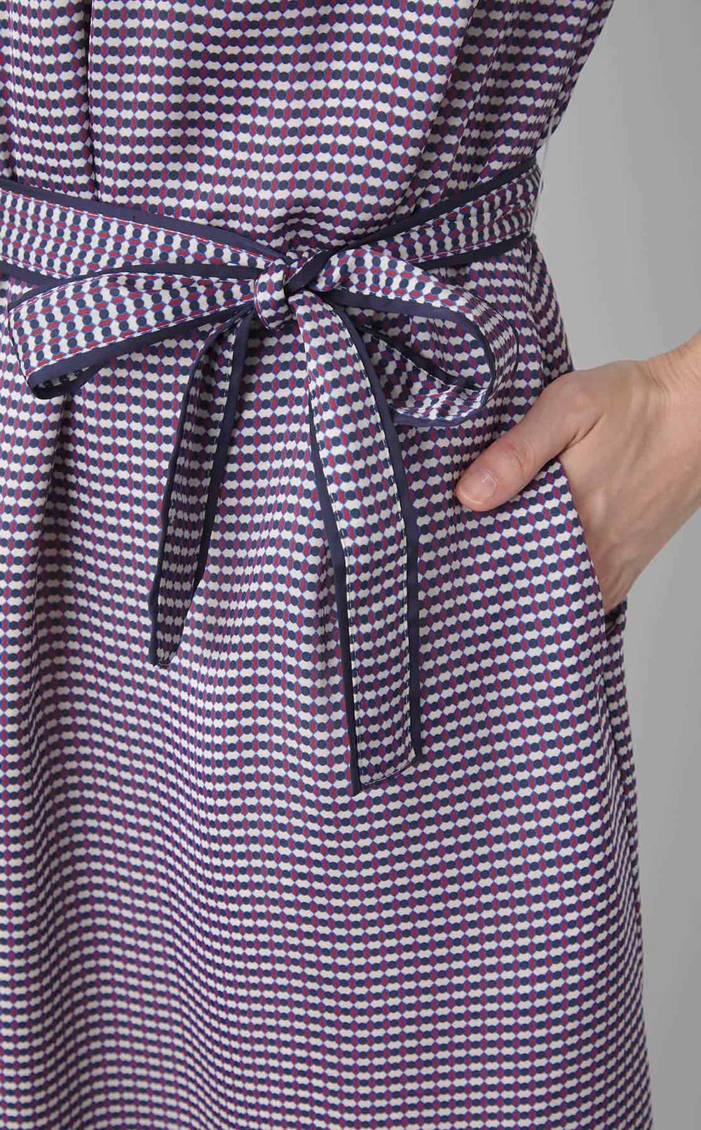 ドットプリントタックワンピース