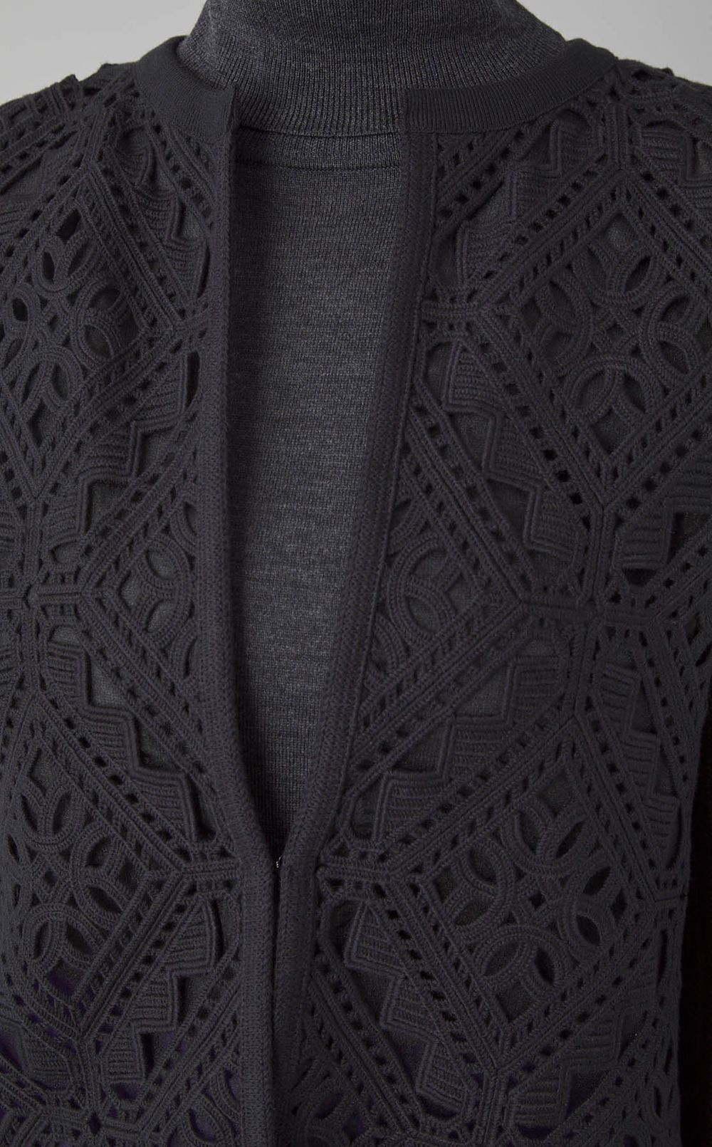 ダイヤモチーフカーディガン