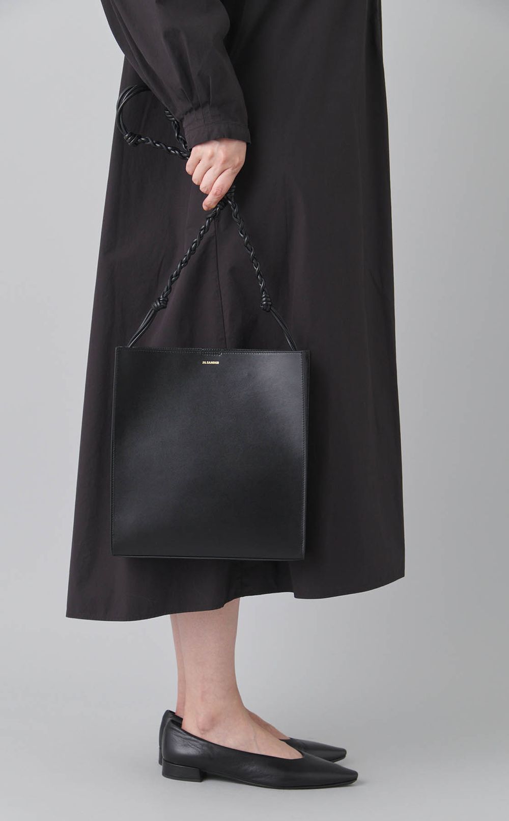 TANGLE MDレザーショルダーバッグ