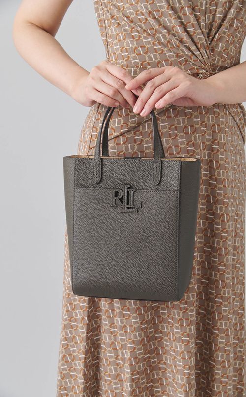 ショルダーベルト付きハンドバッグ