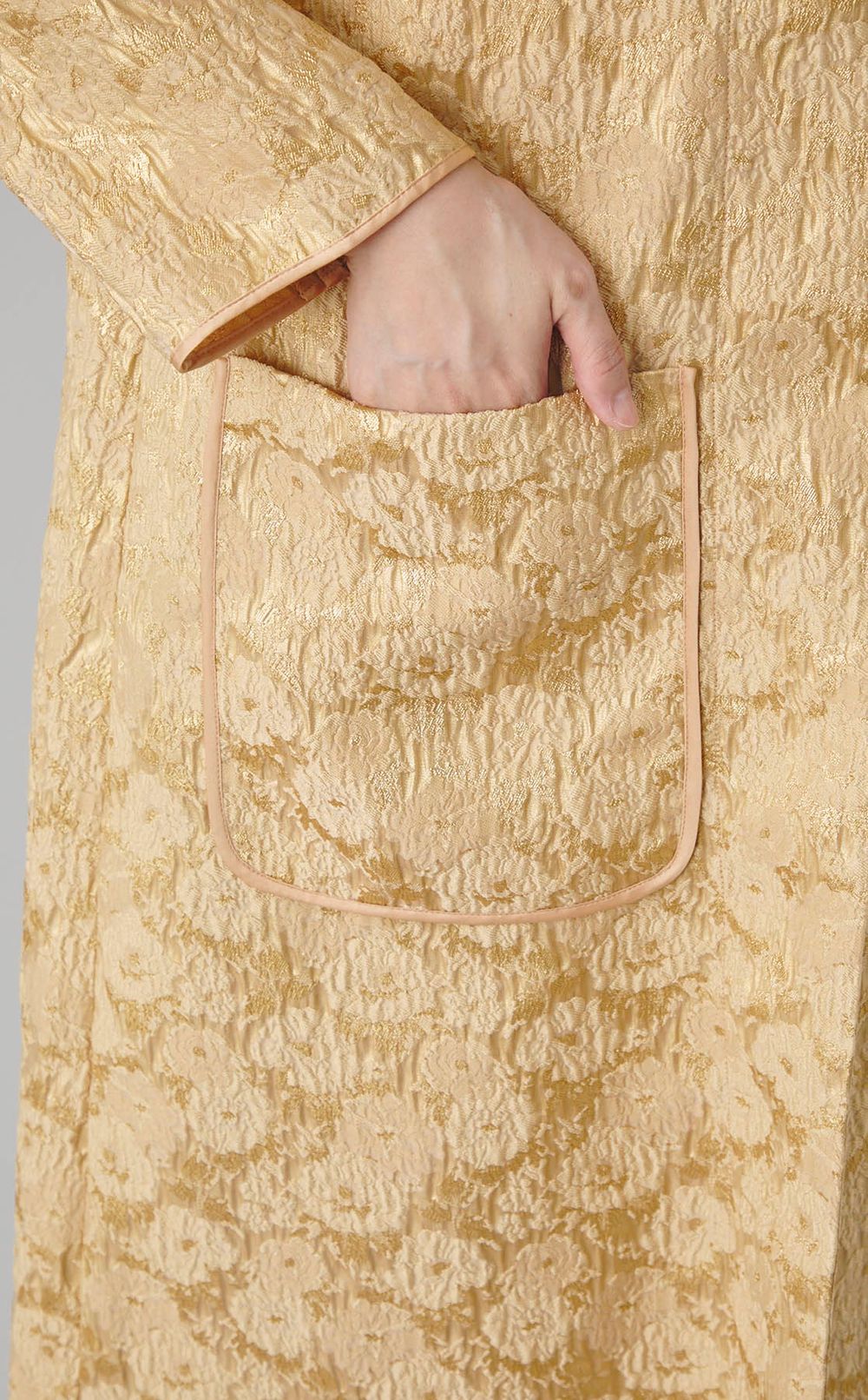 フラワージャガードノーカラーコート