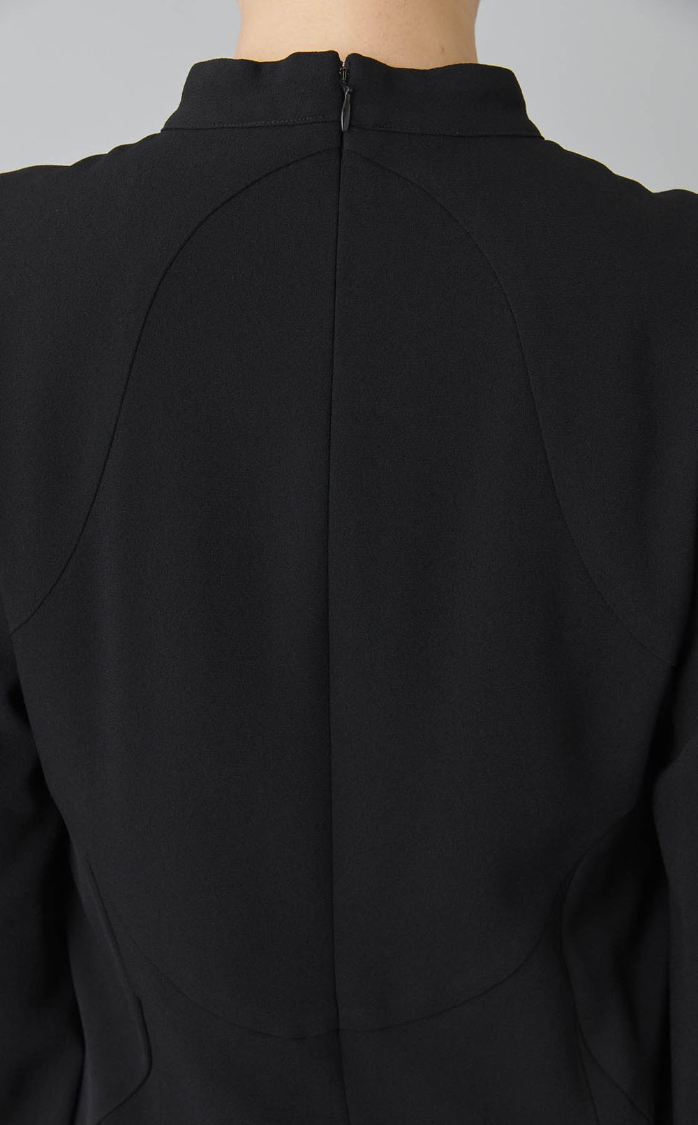 レースショルダーパールドレス