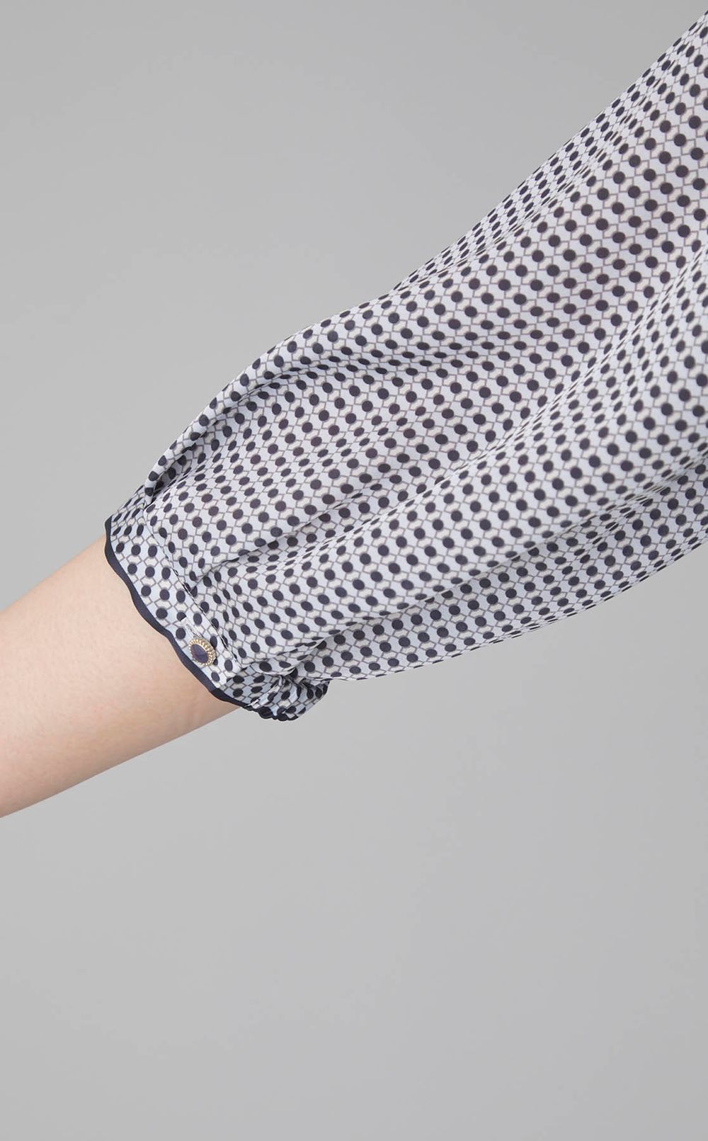 ドットプリントタックワンピース