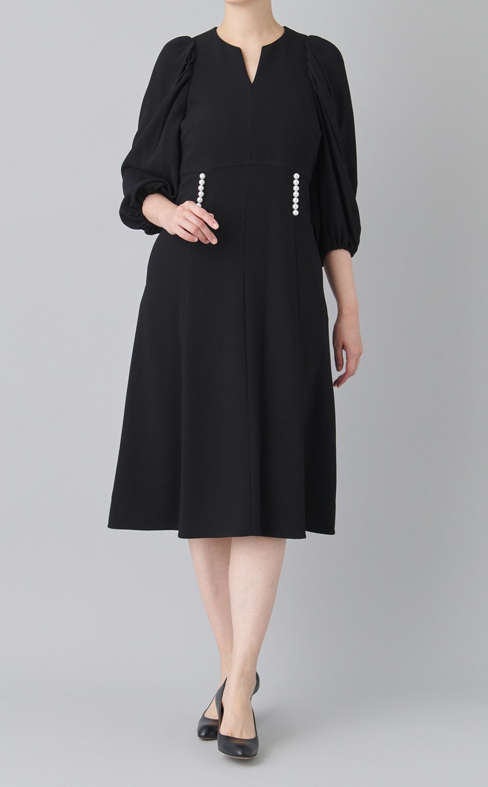 パール付バルーンスリーブワンピース