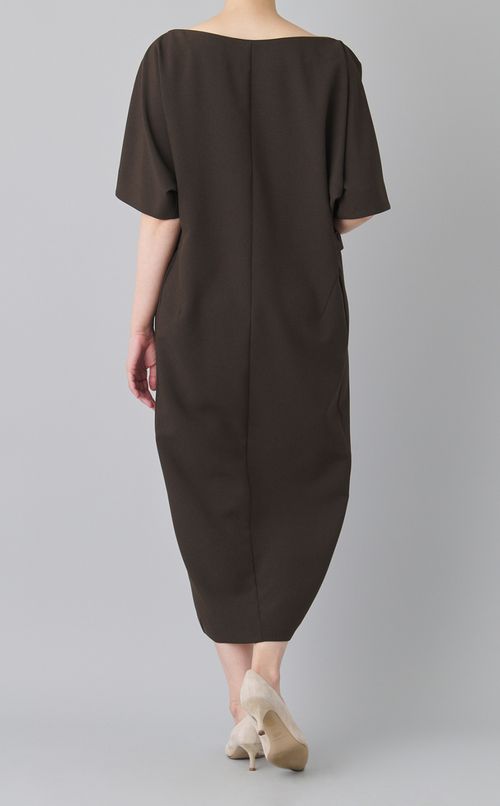 ドルマンスリーブスーツワンピース