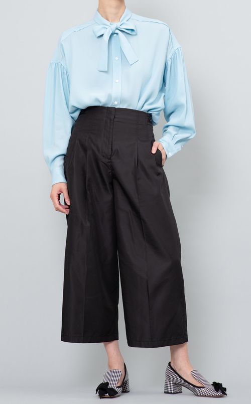 ツータックワイドパンツ