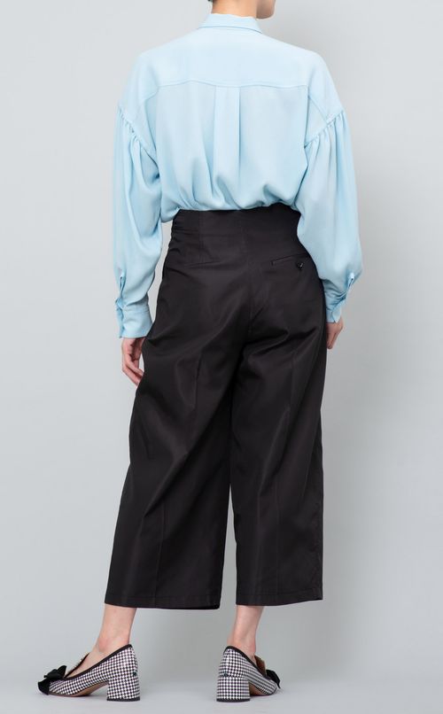 ツータックワイドパンツ