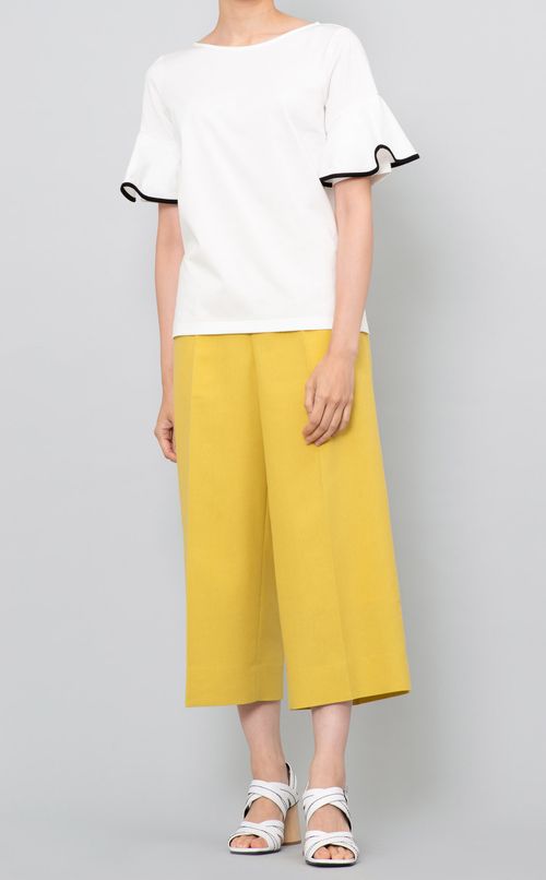 バックフレアパイピングブラウス