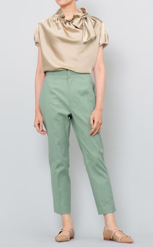 ストレッチストレートパンツ