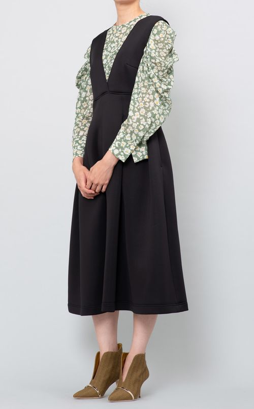 タックフレアジャンパースカート