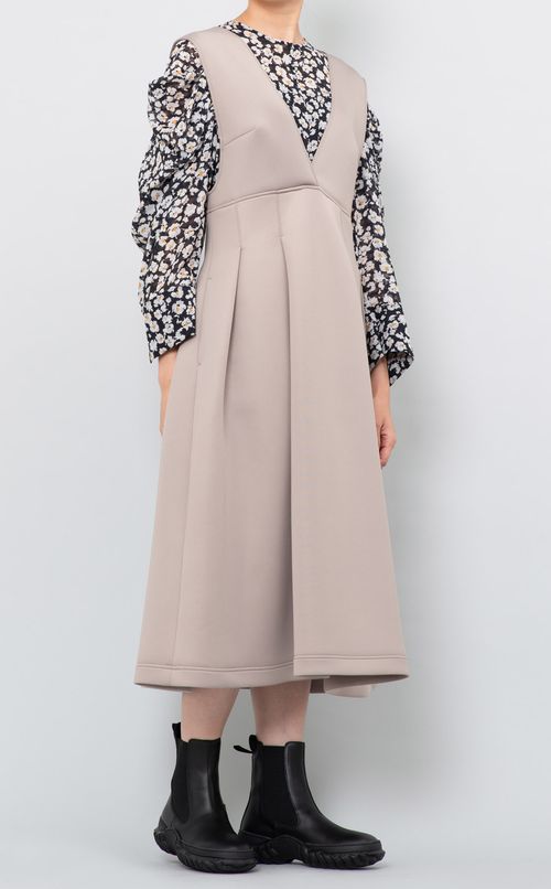 タックフレアジャンパースカート