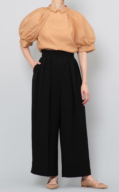 ハイウエストパンツ