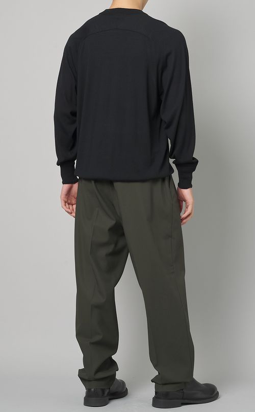 ウーステッドウールプルオーバーニット