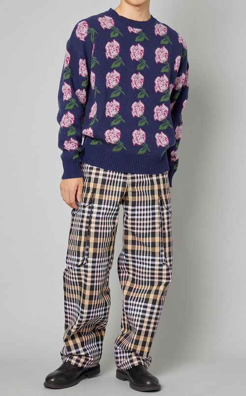 フラワージャガードプルオーバー