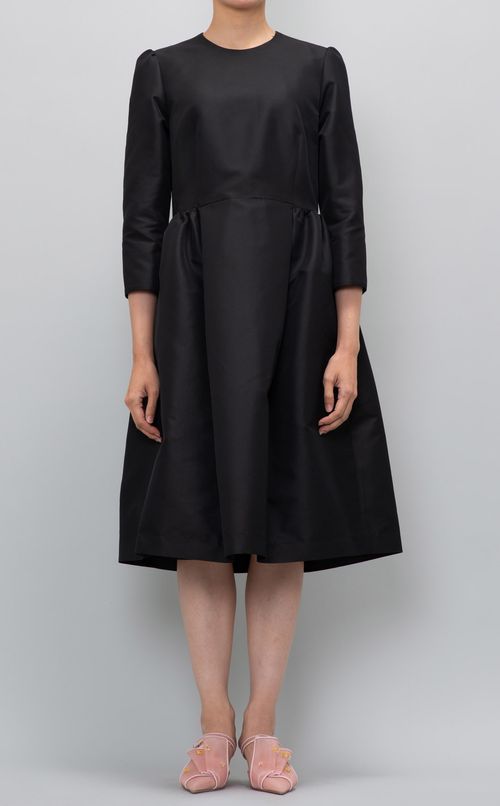 リトルブラック七分袖ワンピース