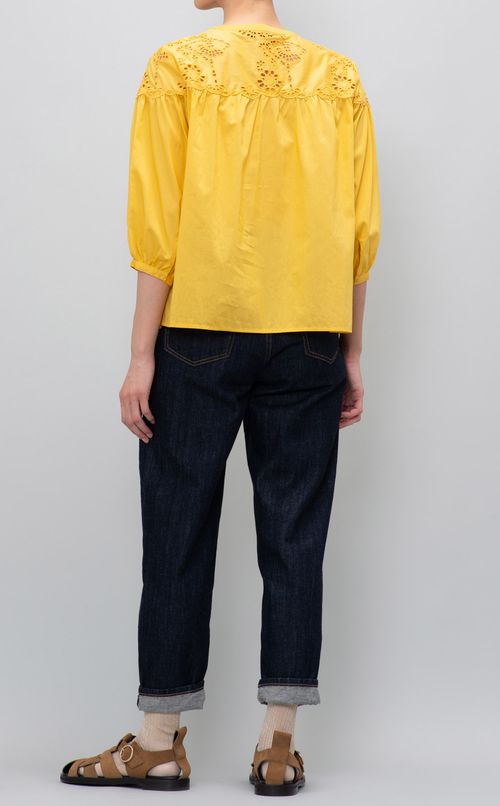 エンブロイダリー切替プルオーバー