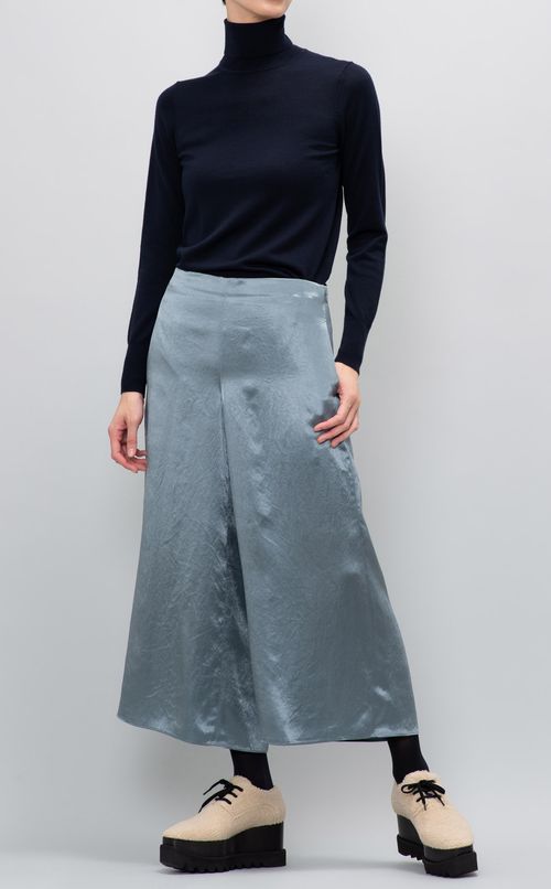 サテンキュロットパンツ