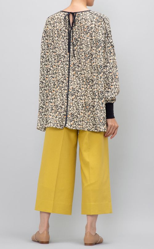 フラワープリントギャザーブラウス