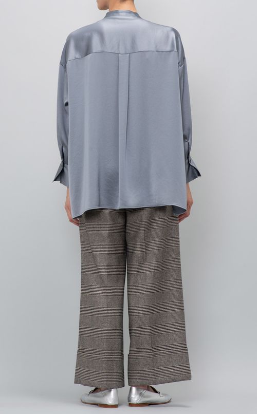 サテンロングスリーブシャツ