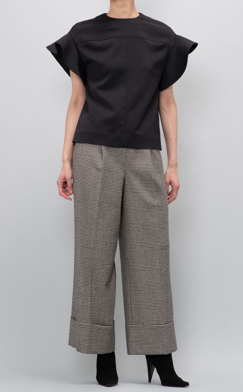 ラッフルスリーブプルオーバー