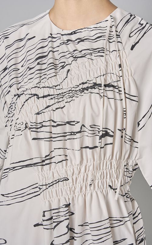 プリントシャーリングワンピース