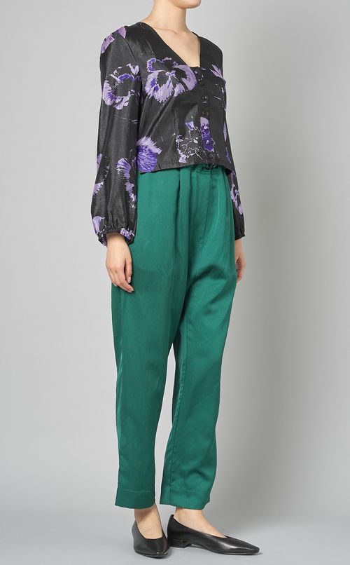 ウエストバンドタッククロップドパンツ