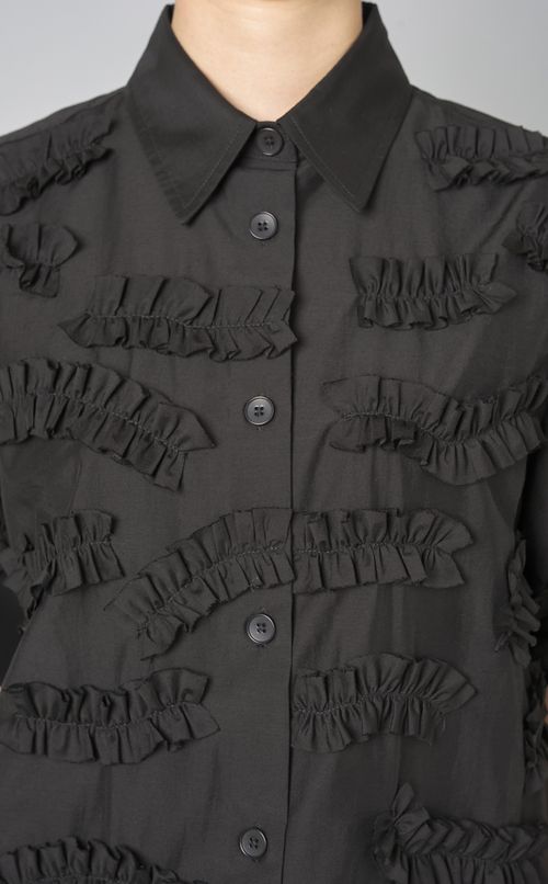 ラッフルショートスリーブブラウス