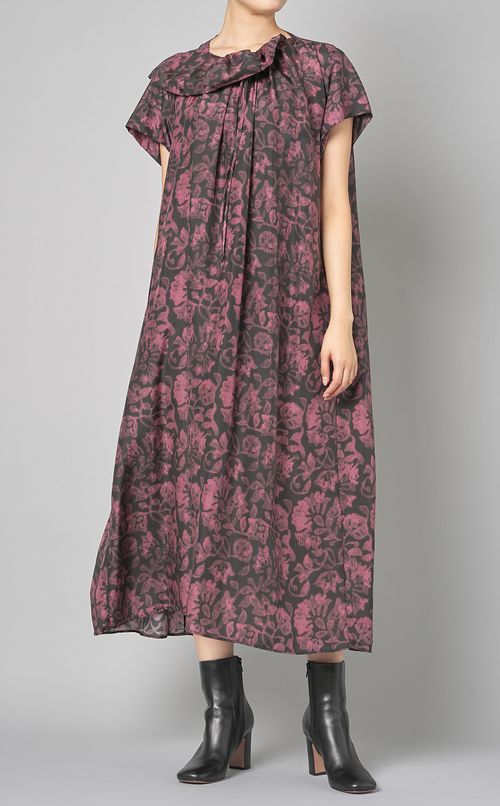 プリントギャザーネックワンピース