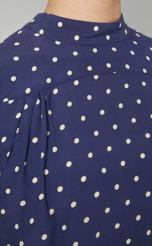 ドットプリントハイネックブラウス