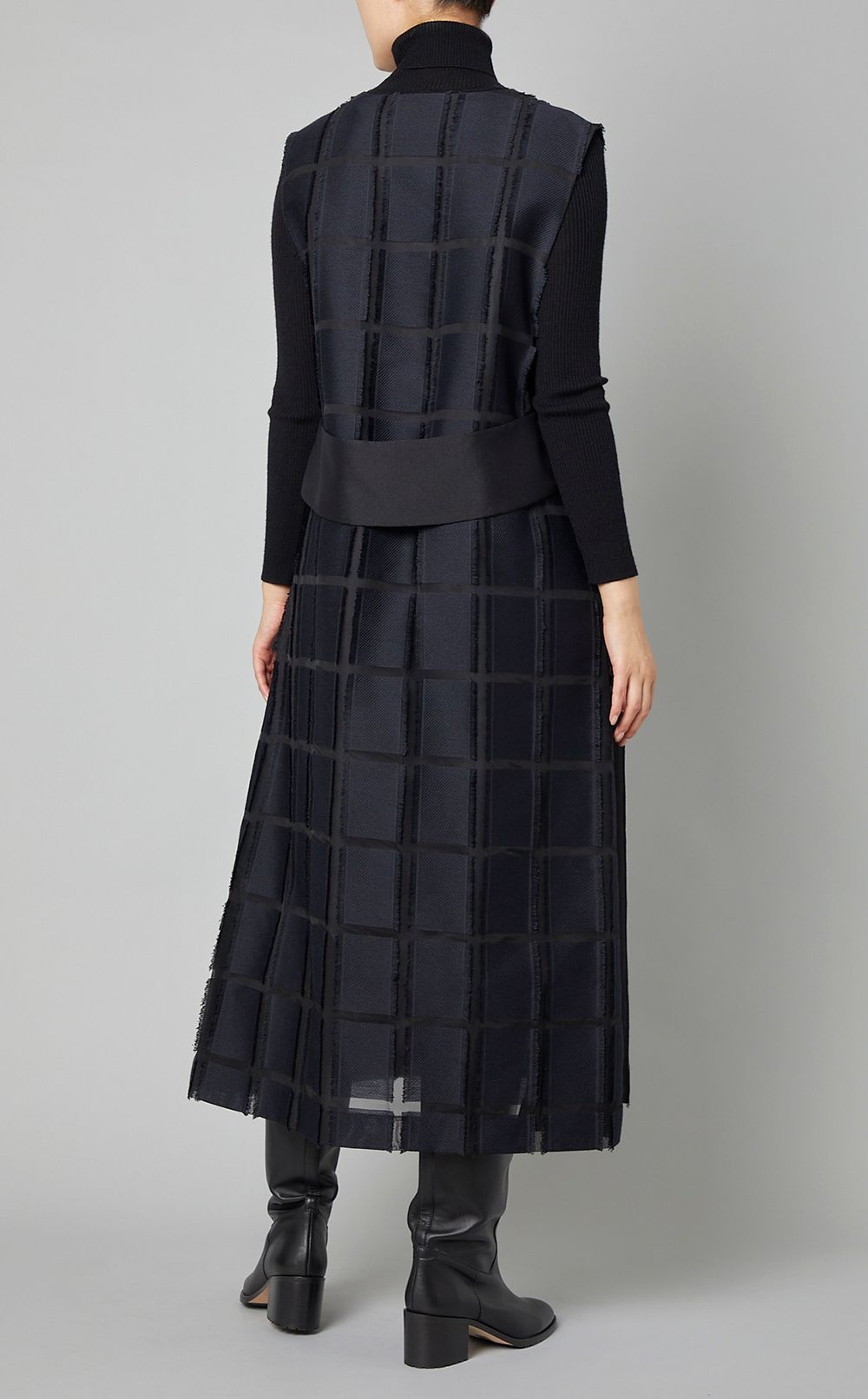 チェックジャガードVネックワンピース