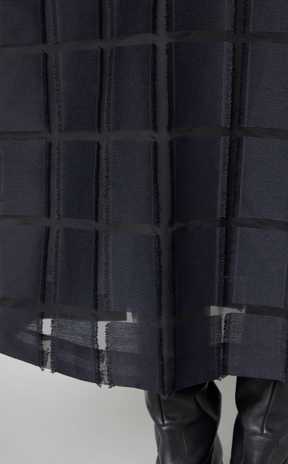 チェックジャガードVネックワンピース