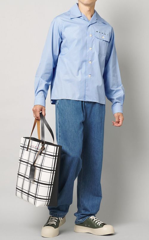 オープンカラーロゴシャツ