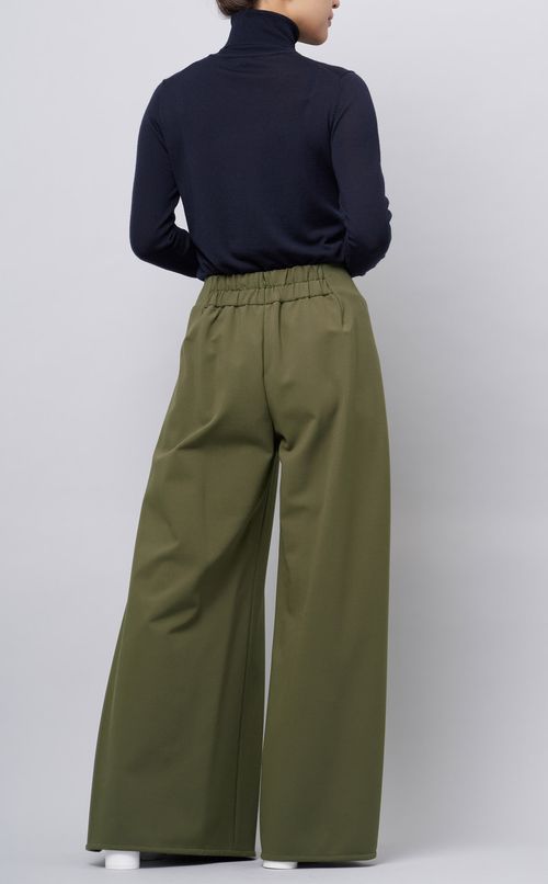 サイドタックワイドパンツ