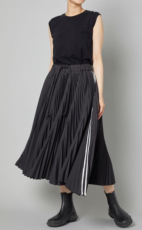 プリーツイージースカート