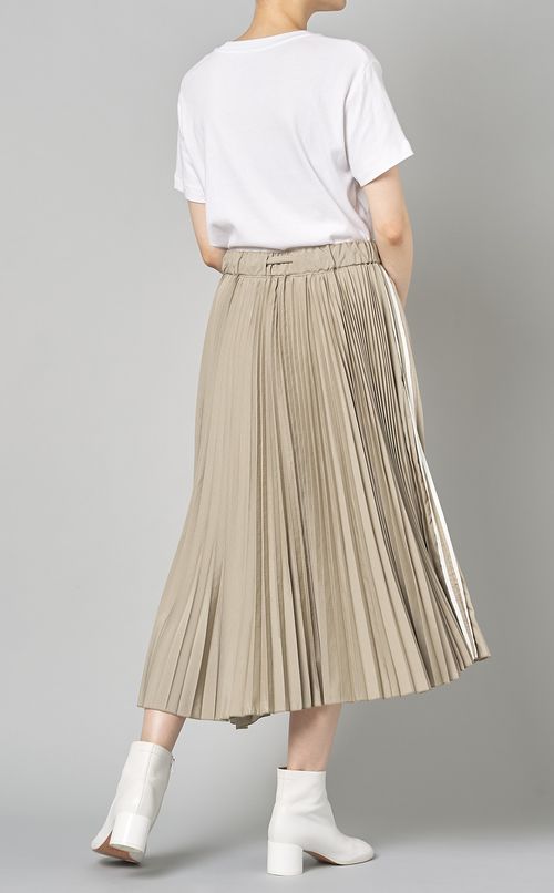 プリーツイージースカート