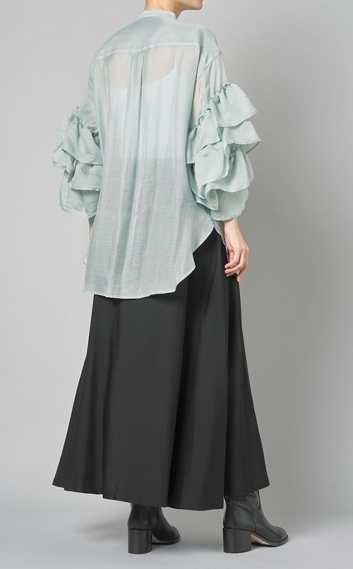 フリルスリーブバンドカラーシャツ