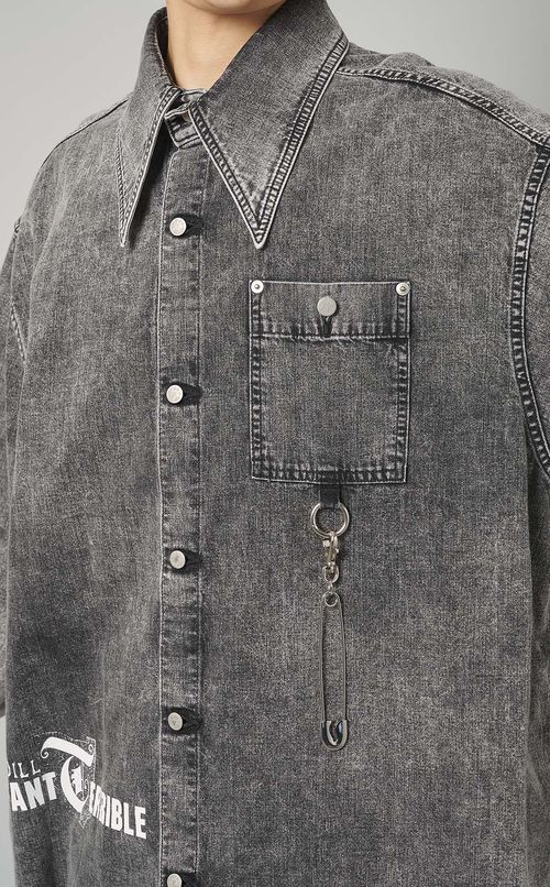 オーバーサイズケミカルデニムシャツ