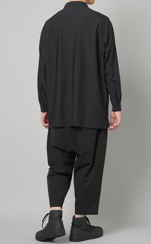 テックラグランプルオーバーシャツ