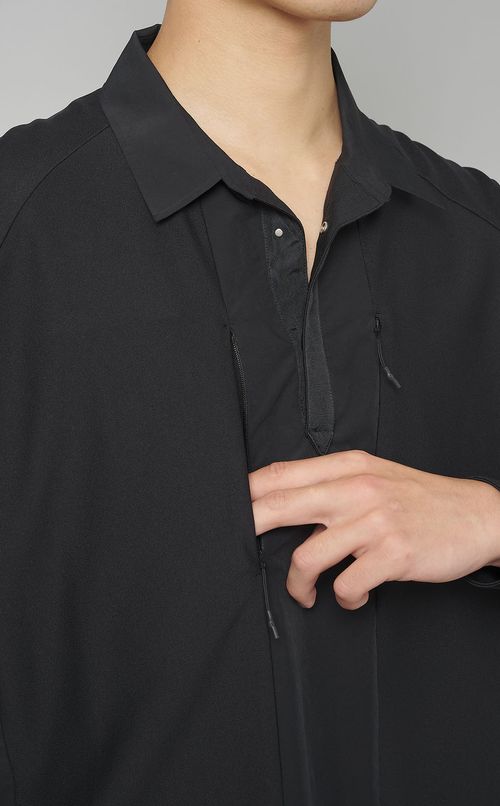 テックラグランプルオーバーシャツ