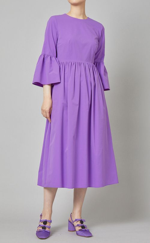 バックVフレアスリーブワンピース