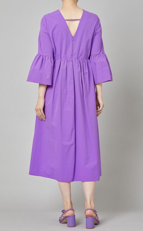 バックVフレアスリーブワンピース