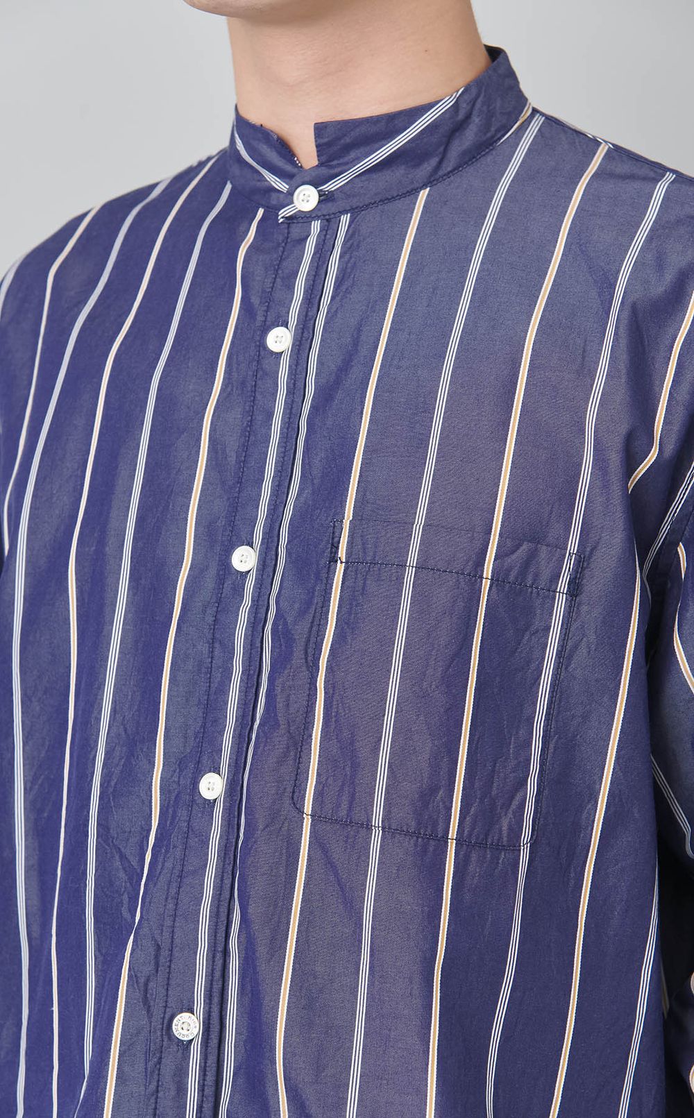 コットンストライプウィングカラーシャツ