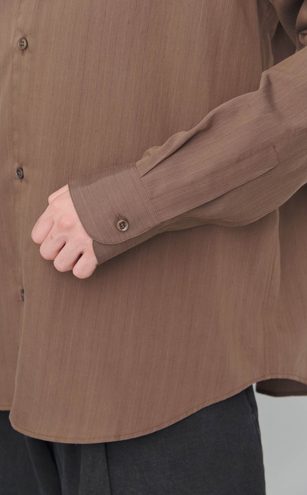 ピンストライプオーバーサイズドシャツ