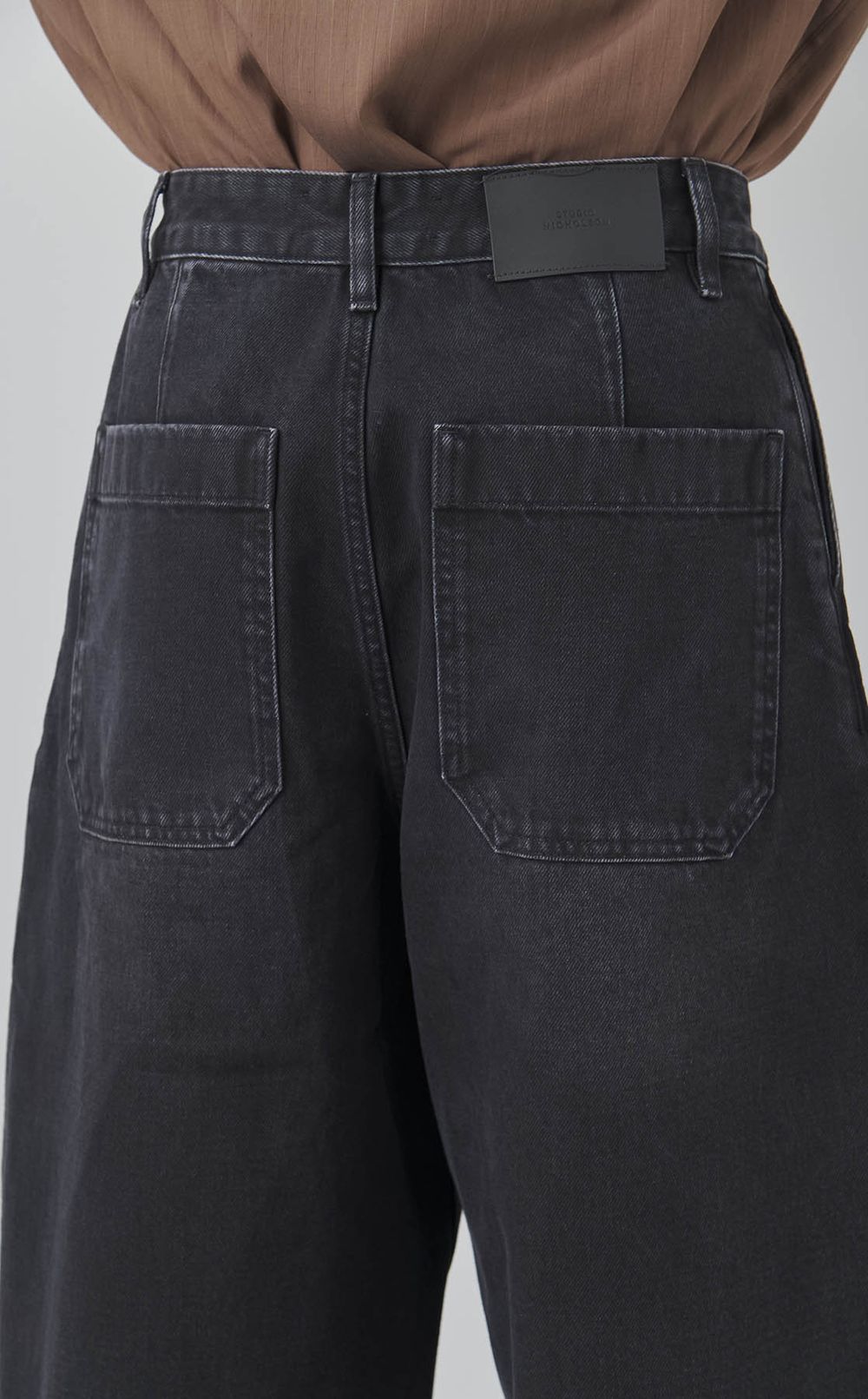 シングルプリーツデニムパンツ