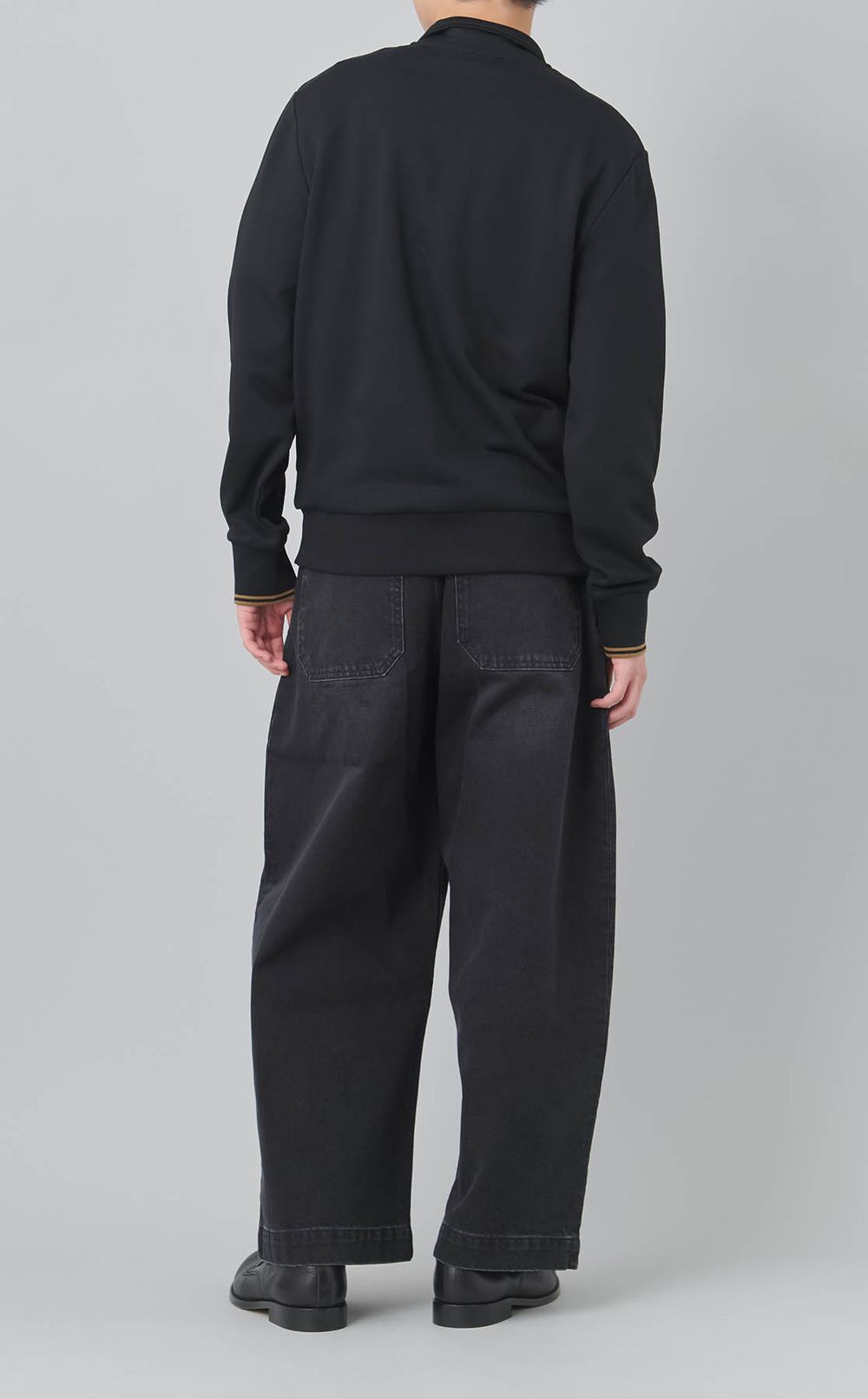 ハーフジップスウェットシャツ