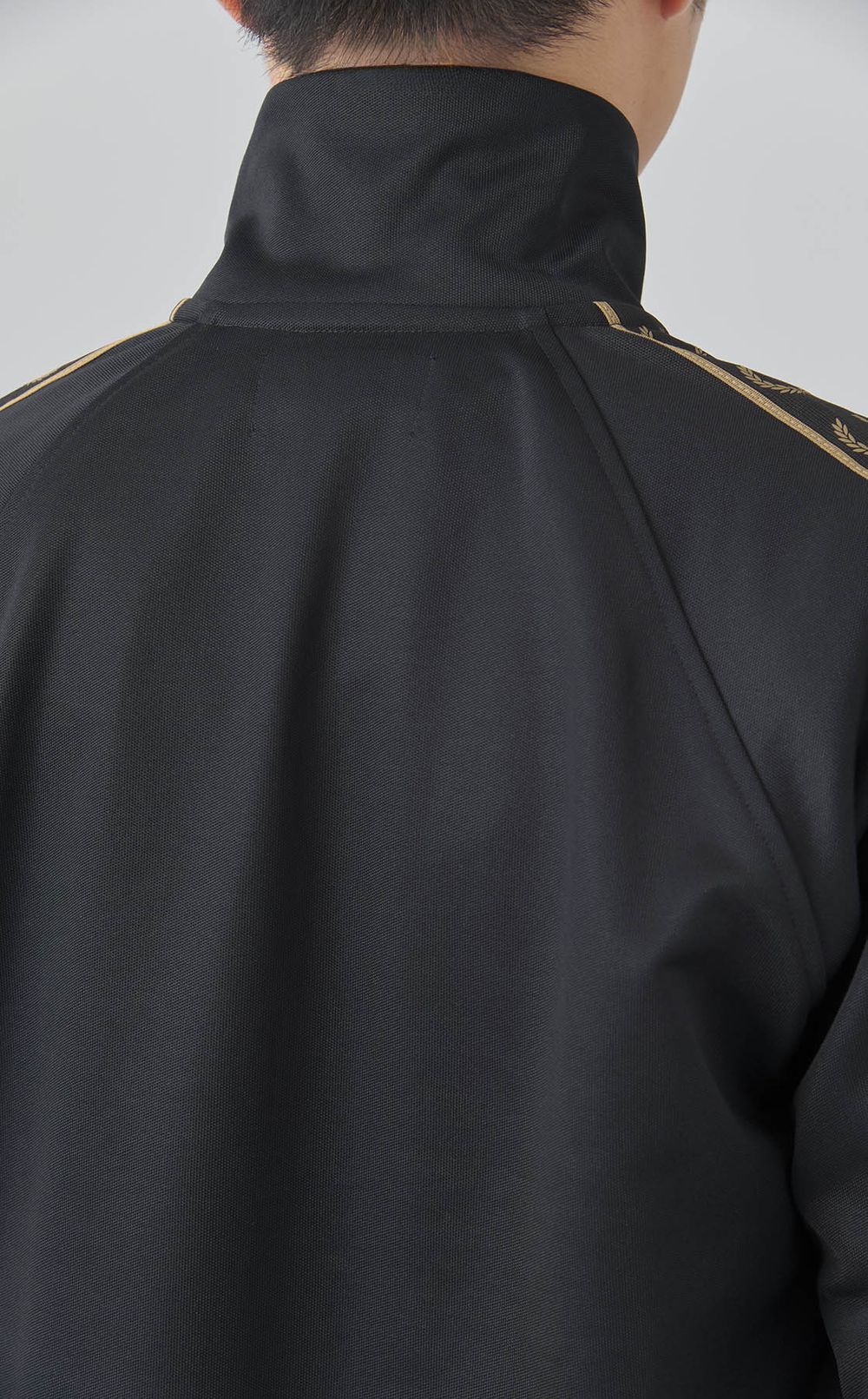 コントラストテープトラックジャケット