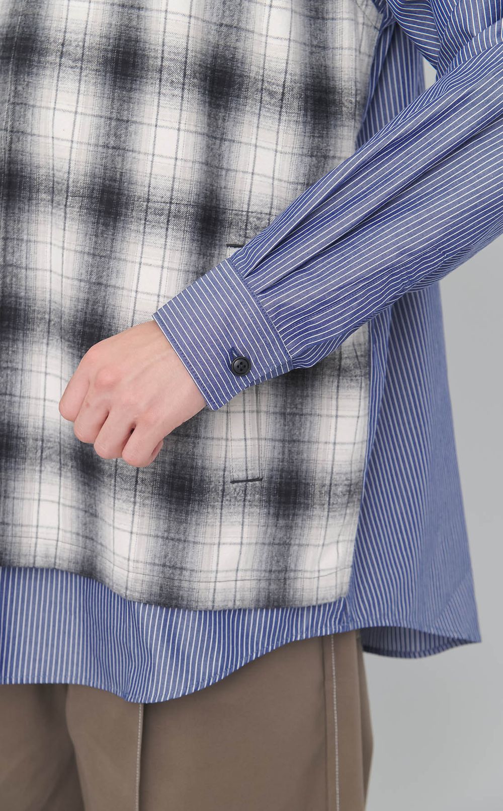 レイヤードジップシャツ