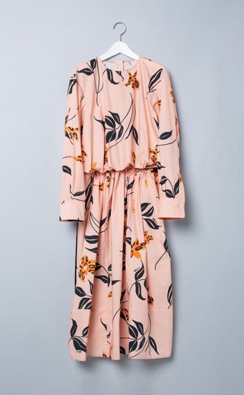 フラワープリントミディワンピース