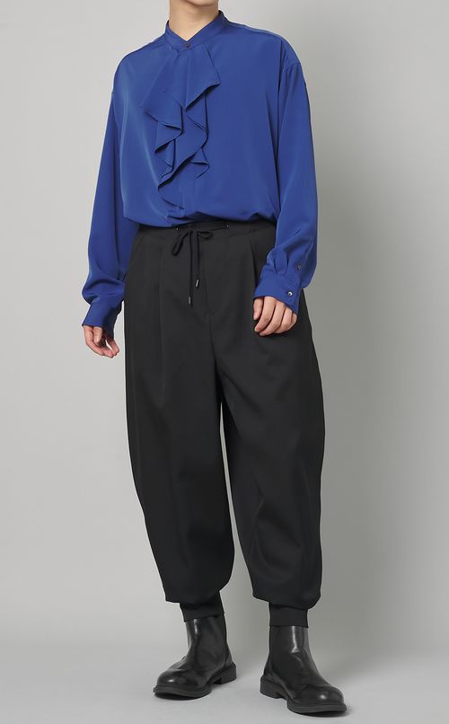 フリルタイシャツ